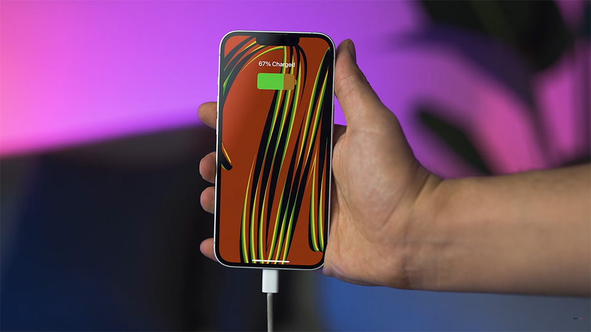 عملکرد سرعت شارژ باتری گوشی iPhone 16e اپل