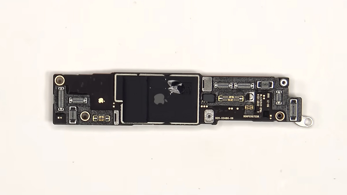 iphone 16e teardown 16 کالبدشکافی گوشی iPhone 16e