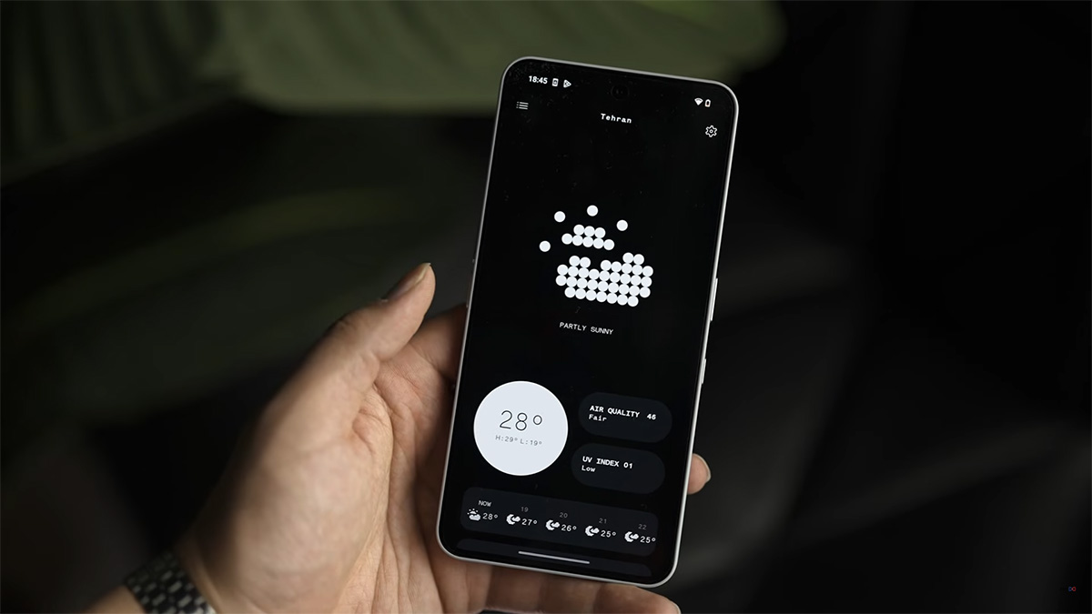 nothing phone 3a pro UI بررسی گوشی Nothing Phone 3a Pro