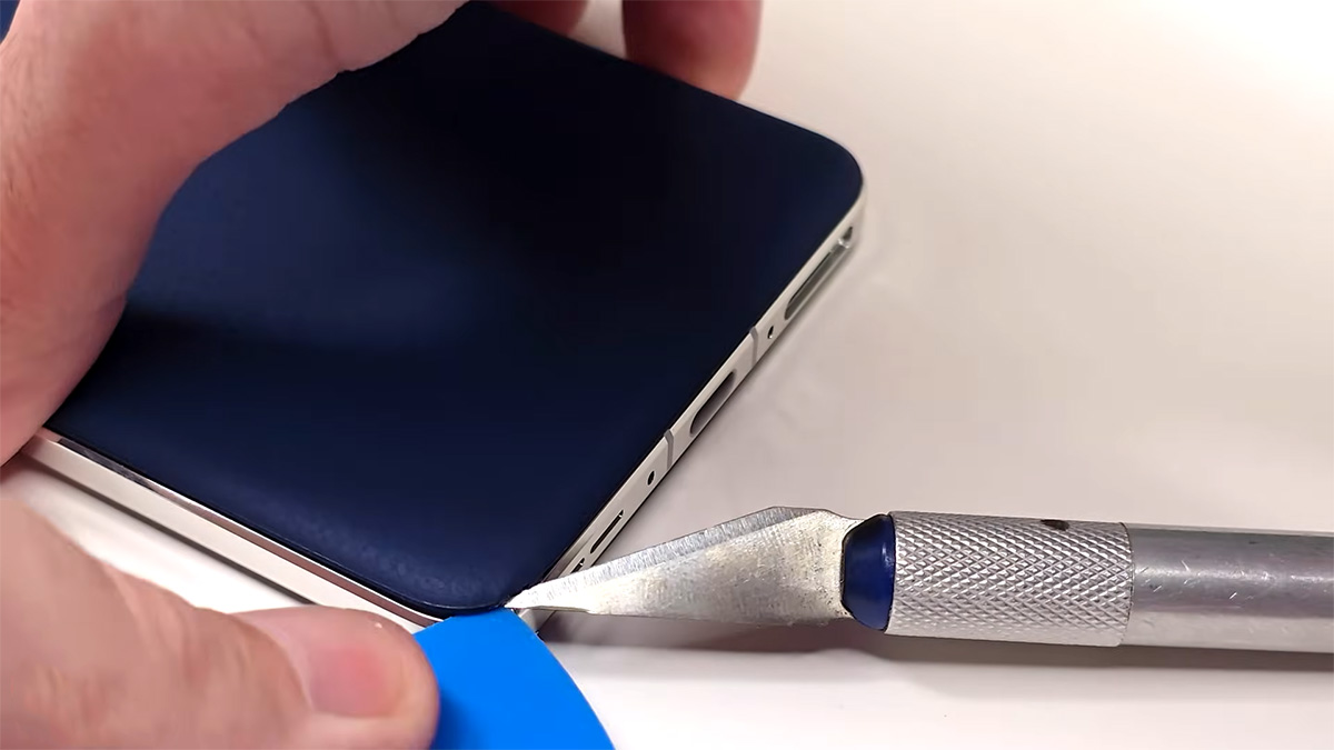 oneplus 13 teardown 3 کالبدشکافی گوشی OnePlus 13