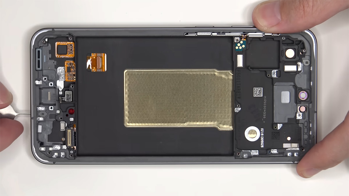 samsung a56 teardown 16 کالبدشکافی گوشی Samsung A56