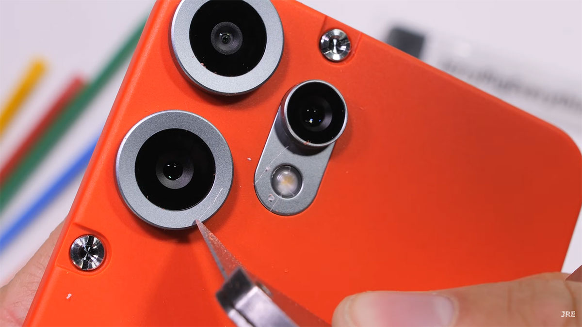 cmf nothing phone 2 pro duribility test 7 تست مقاومت و کالبدشکافی گوشی CMF Nothing Phone 2 Pro