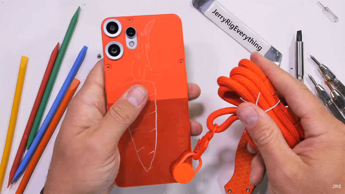 cmf nothing phone 2 pro duribility test 9 تست مقاومت و کالبدشکافی گوشی CMF Nothing Phone 2 Pro