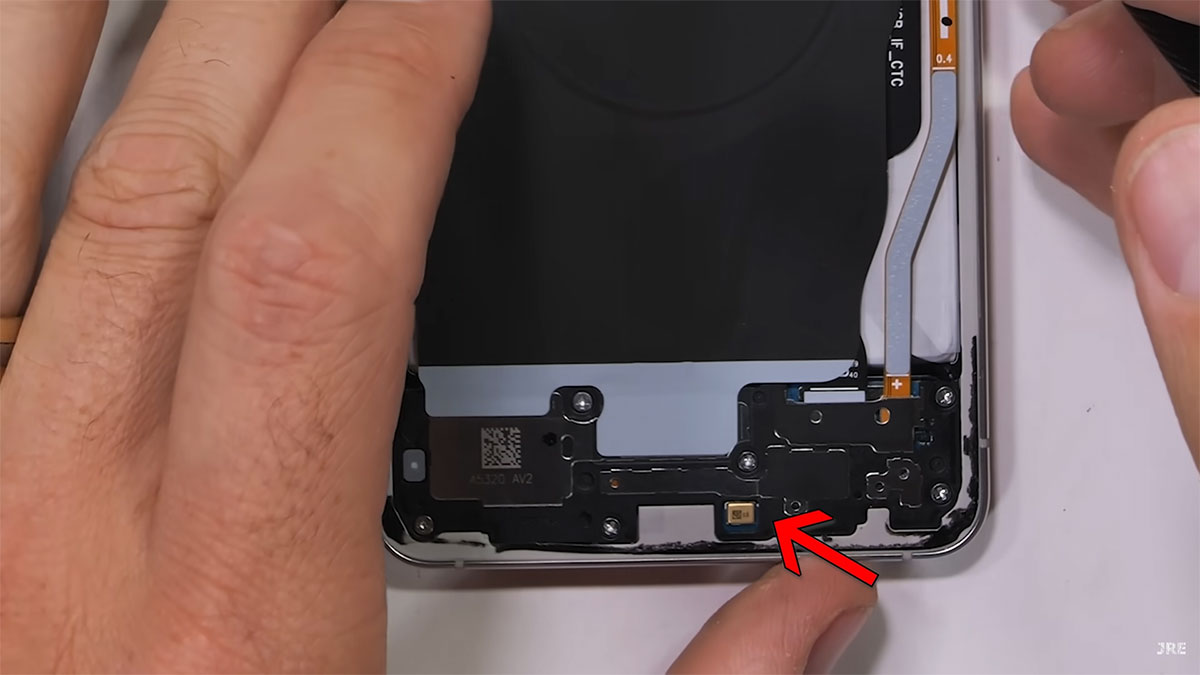 samsung s25 edge teardown 3 کالبدشکافی گوشی Samsung S25 Edge