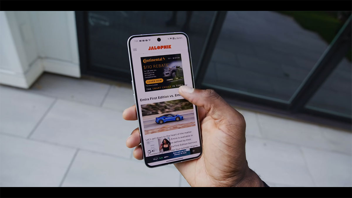 بررسی صفحه نمایش گوشی Nothing Phone 3