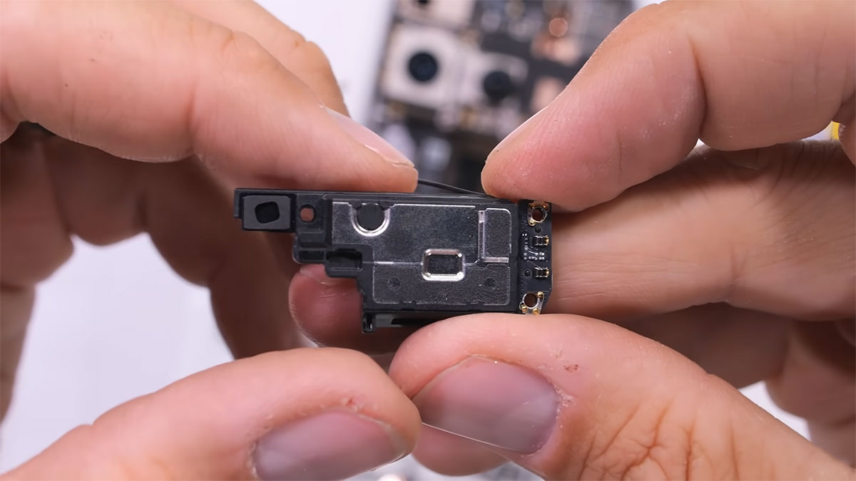 nothing phone 3 teardown 18 کالبدشکافی گوشی Nothing Phone 3