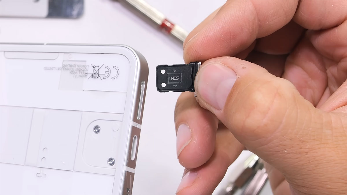 nothing phone 3 teardown 4 کالبدشکافی گوشی Nothing Phone 3