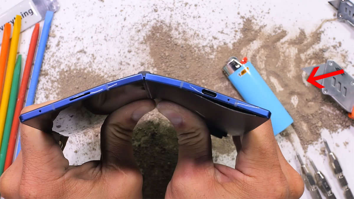 samsung galaxy z fold 7 duribility test 14 تست مقاومت گوشی Samsung Z Fold7