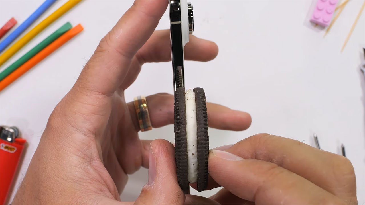 iphone air duribility test 3 تست مقاومت گوشی iPhone Air