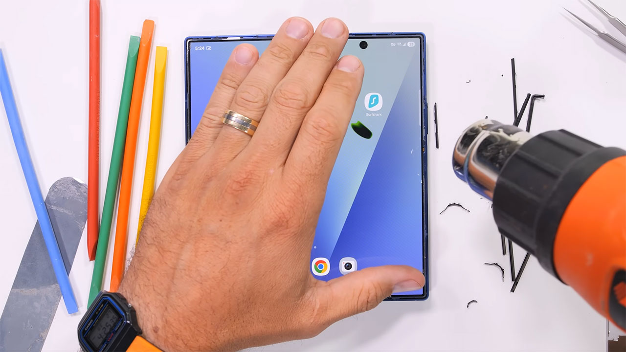 samsung z fold 7 teardown 3 کالبدشکافی گوشی Samsung Z Fold 7