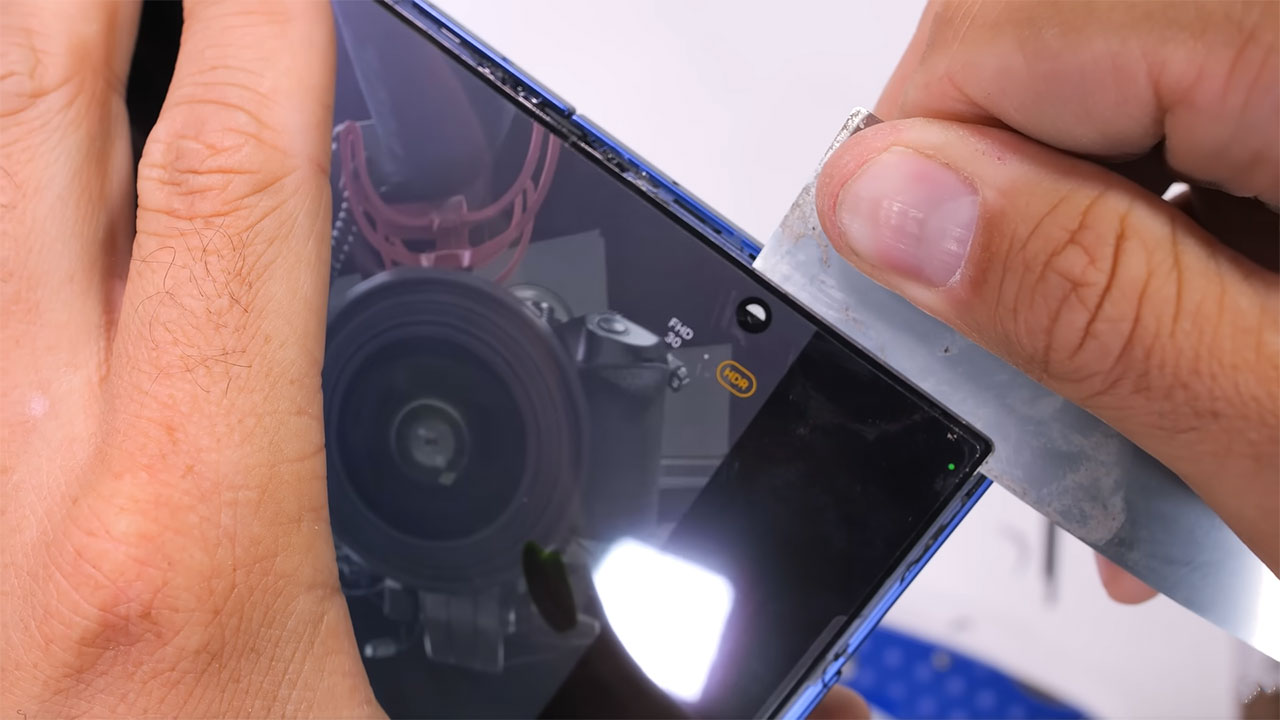 samsung z fold 7 teardown 4 کالبدشکافی گوشی Samsung Z Fold 7