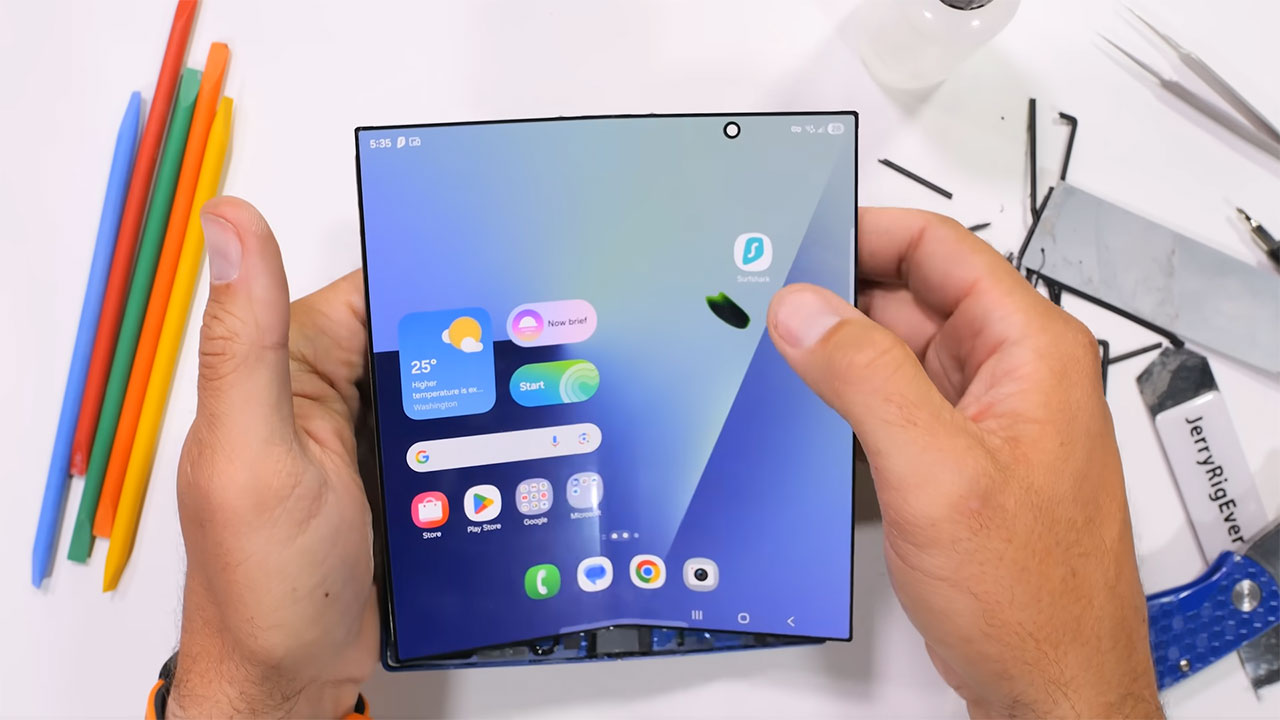 samsung z fold 7 teardown 6 کالبدشکافی گوشی Samsung Z Fold 7