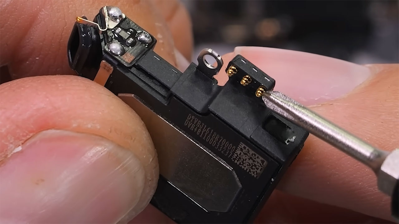 apple iphone air teardown 12 کالبدشکافی گوشی iPhone Air