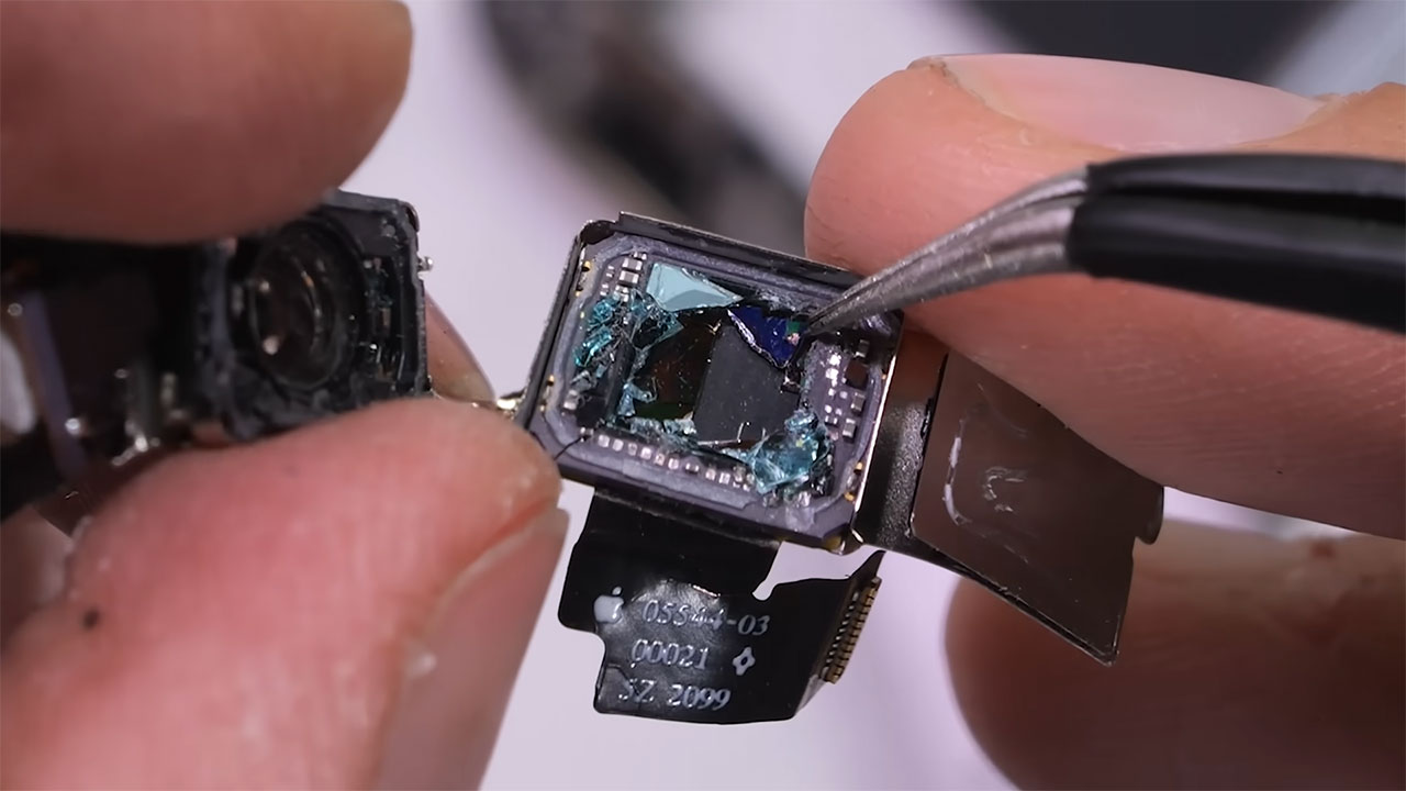 apple iphone air teardown 17 کالبدشکافی گوشی iPhone Air