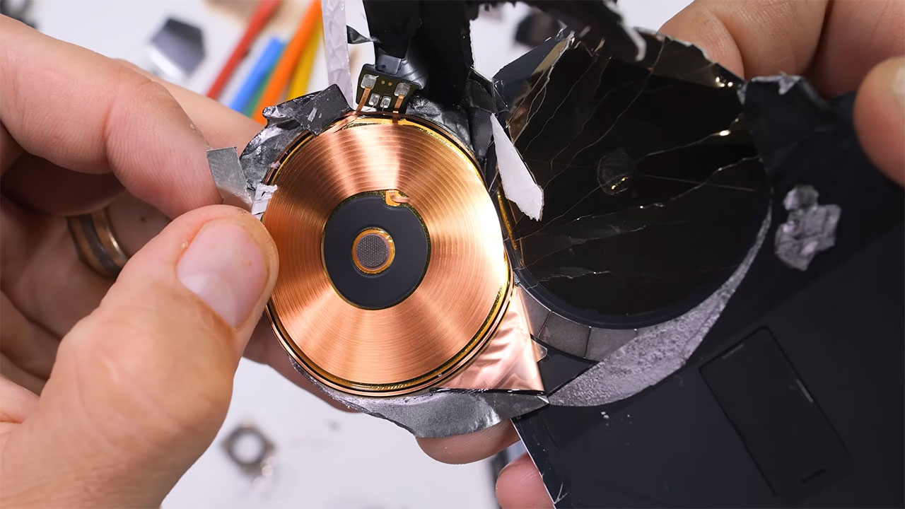 apple iphone air teardown 5 کالبدشکافی گوشی iPhone Air