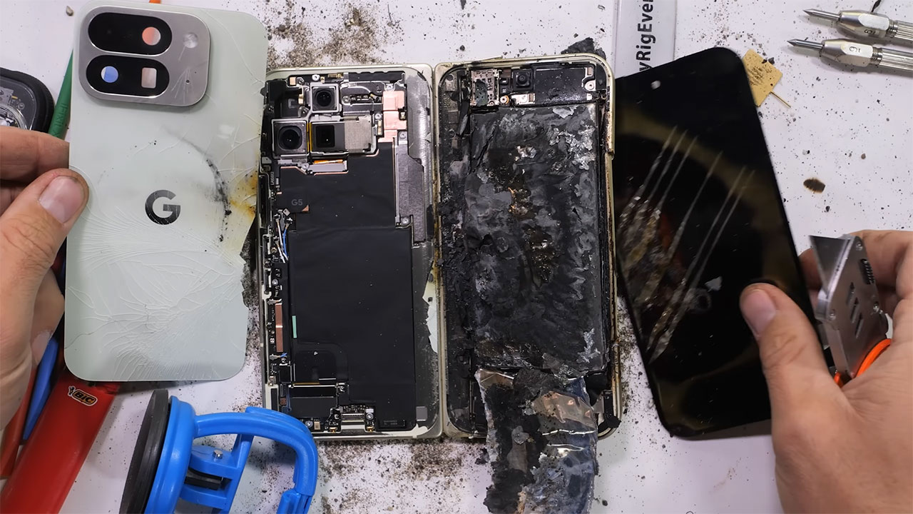 google pixel 10 pro fold duribility test 16 تست مقاومت گوشی Pixel 10 Pro Fold گوگل