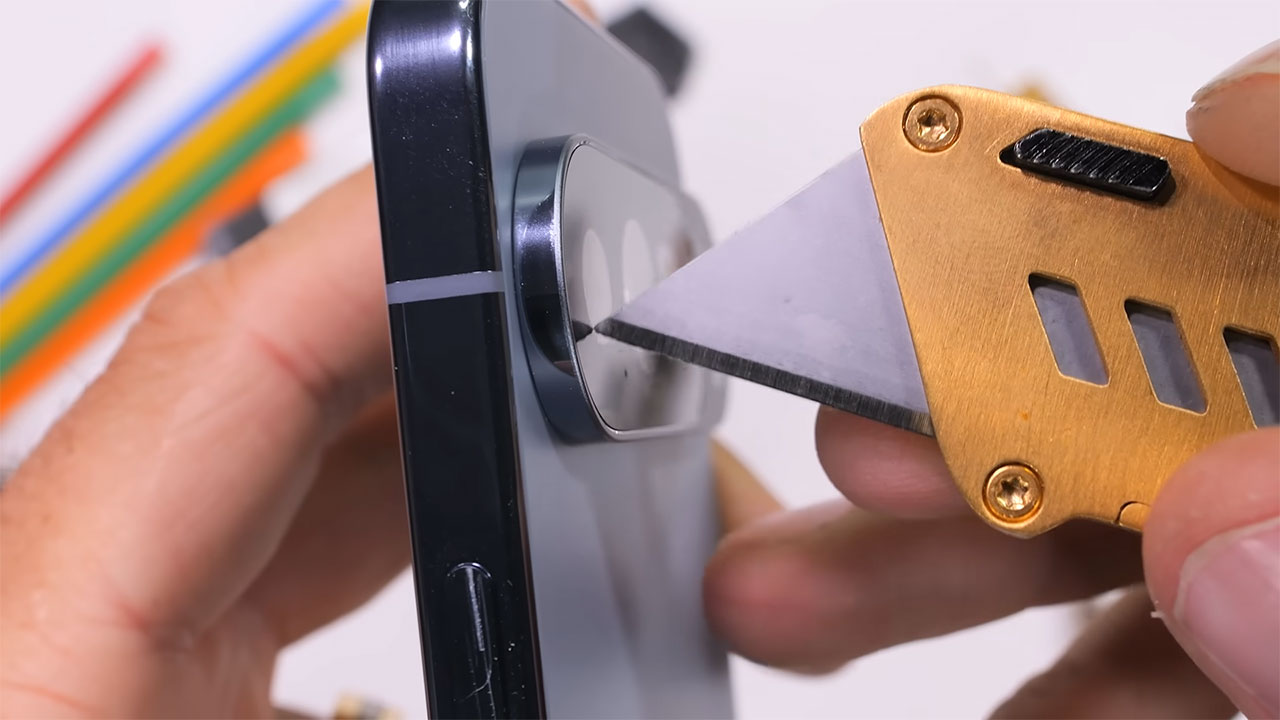 google pixel 10 pro xl duribility test 9 تست مقاومت گوشی Pixel 10 Pro XL گوگل