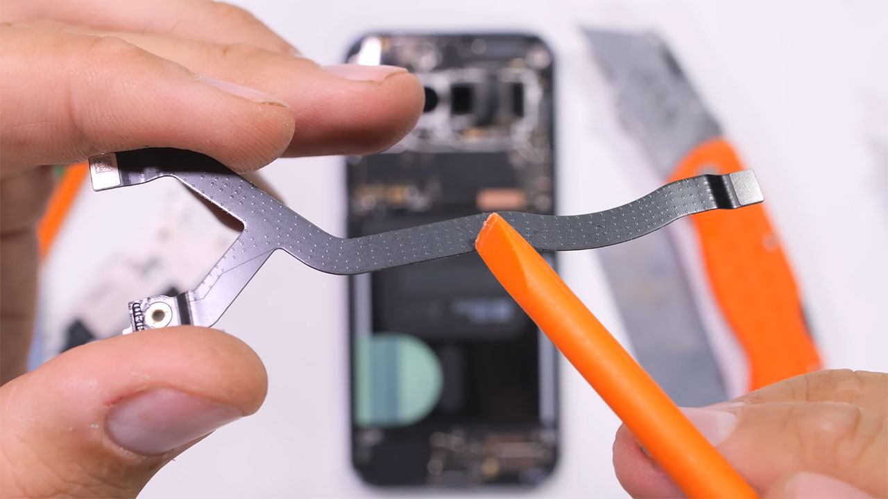 google pixel 10 pro xl teardown 12 کالبدشکافی گوشی Pixel 10 Pro XL گوگل