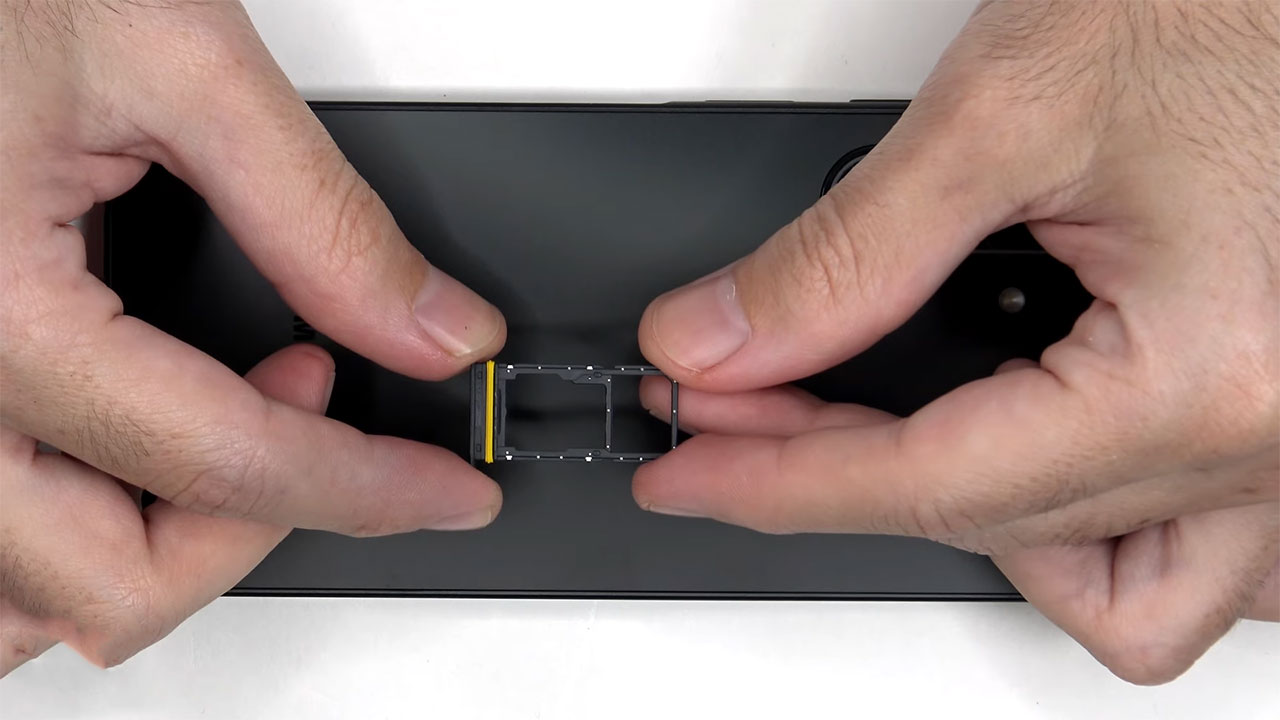 samsung a17 5g teardown 1 کالبدشکافی گوشی Samsung A17 5G