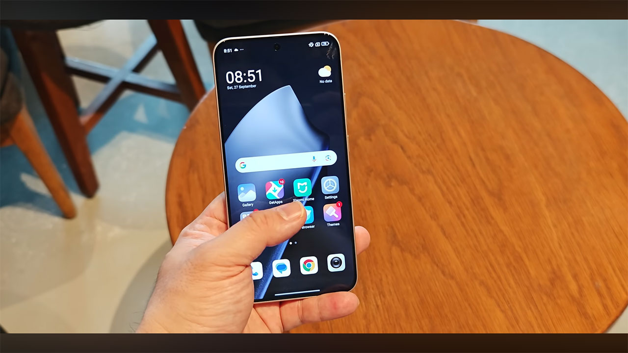 بررسی صفحه نمایش گوشی Xiaomi 15T