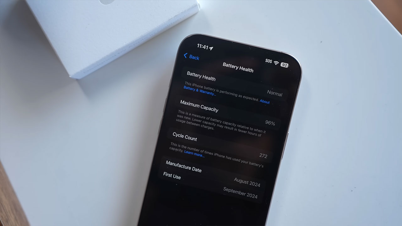 بررسی عملکرد بلند مدت باتری گوشی آیفون 16 پرومکس