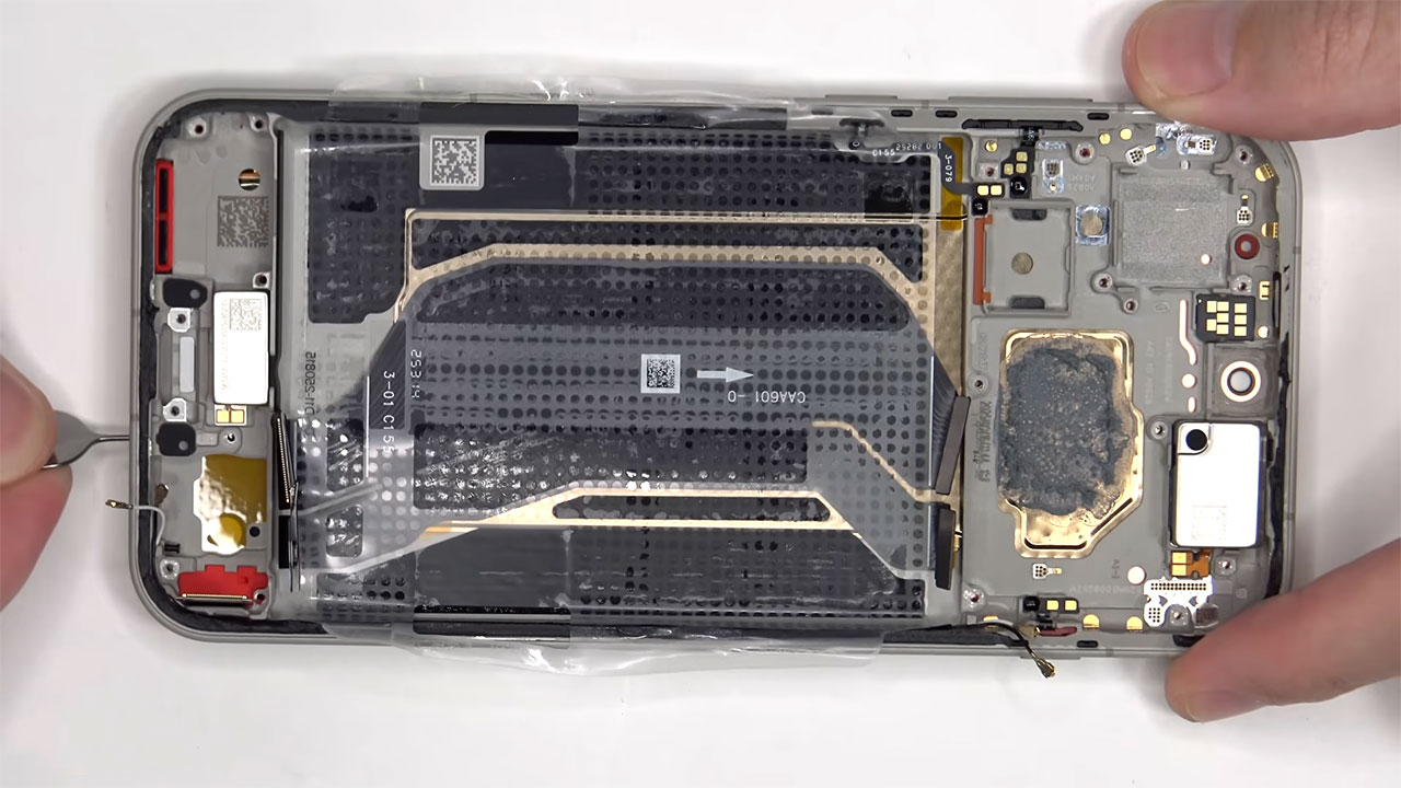 oneplus 15 teardown 14 کالبدشکافی گوشی OnePlus 15