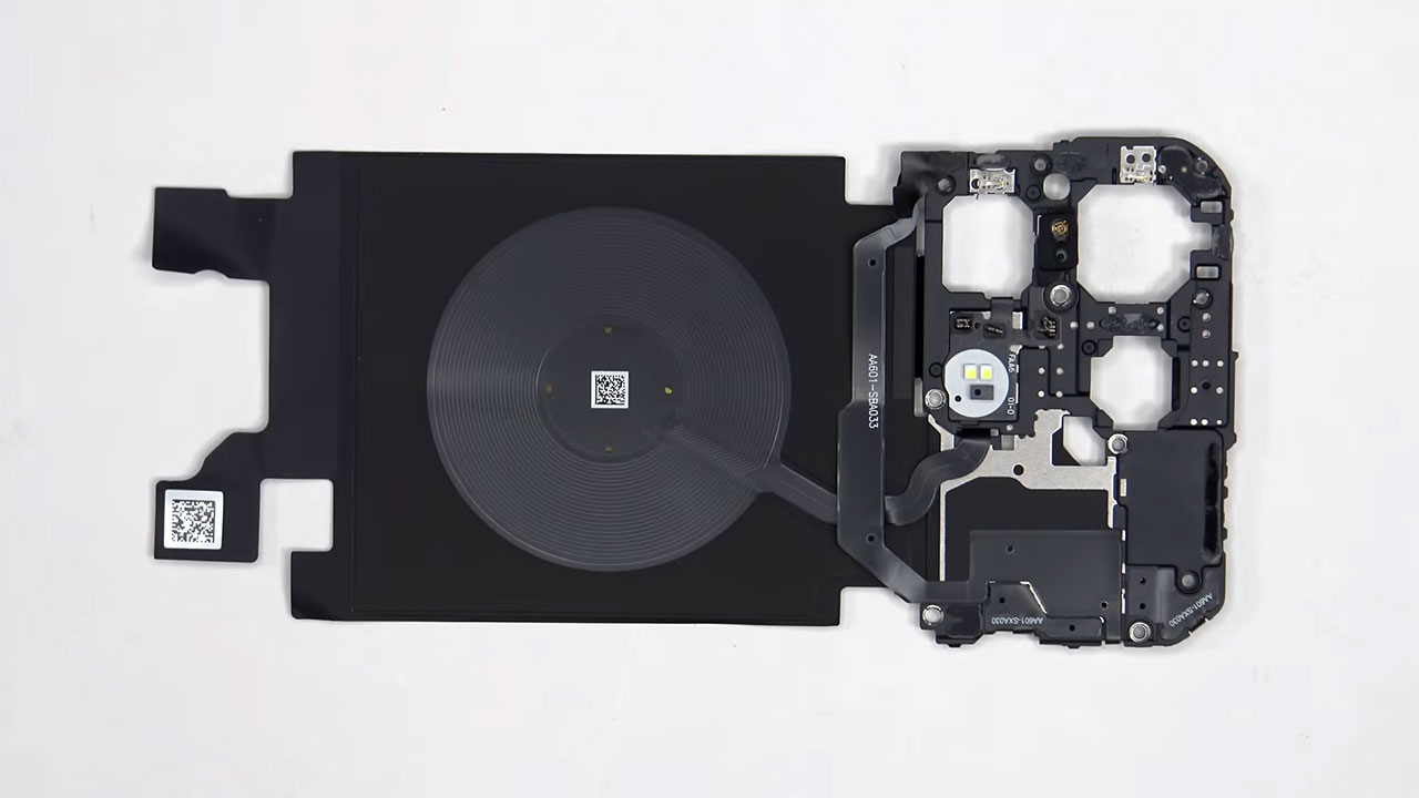 oneplus 15 teardown 5 کالبدشکافی گوشی OnePlus 15