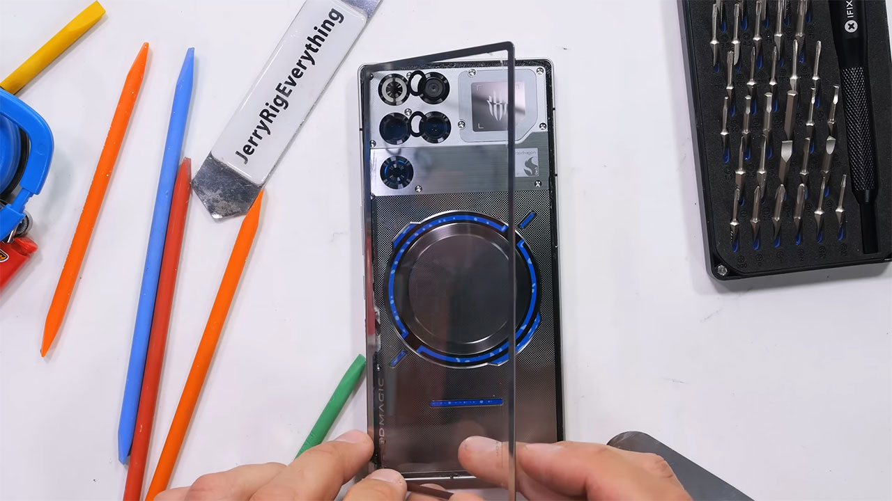 redmagic 11 pro teardown 8 کالبدشکافی گوشی Redmagic 11 Pro