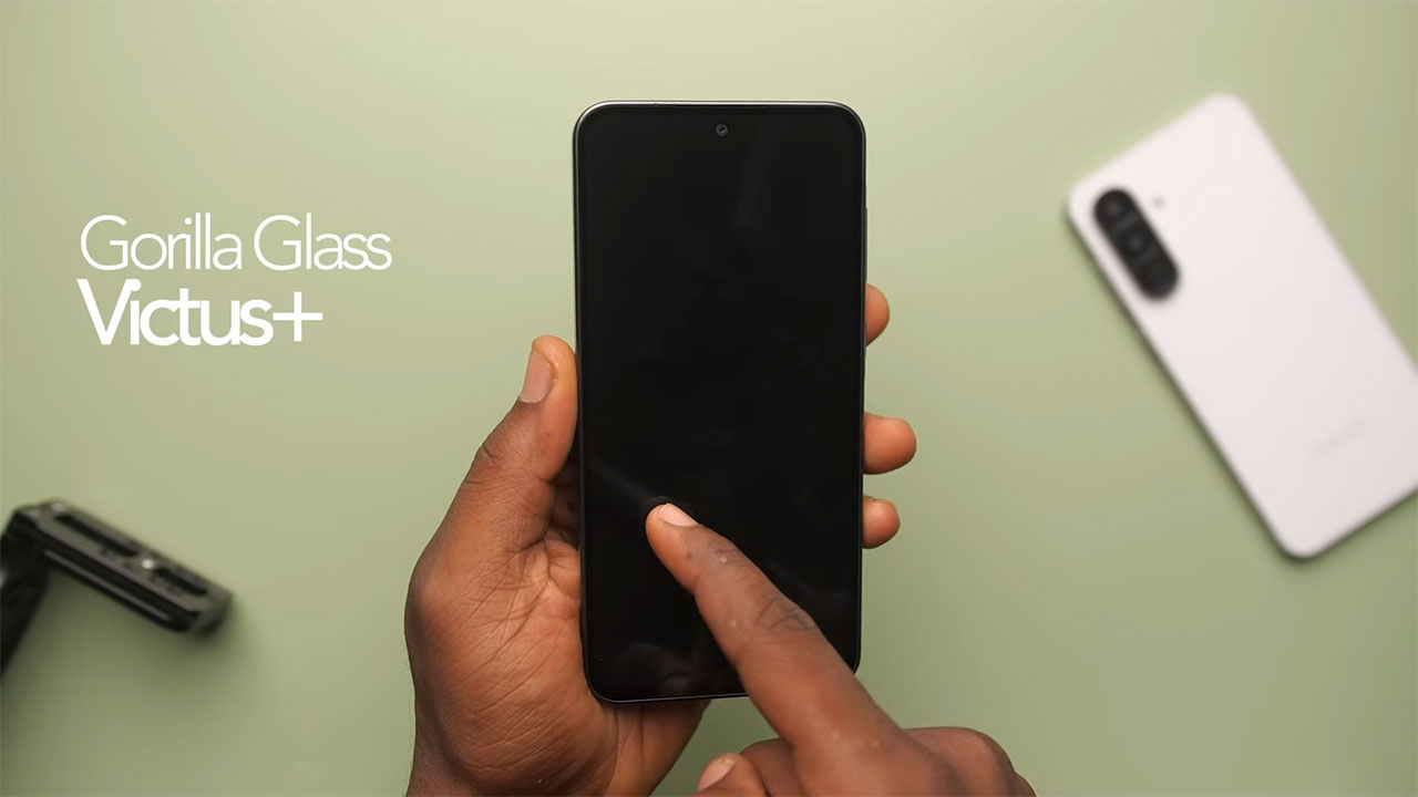 بررسی طراحی گوشی Samsung A36 در بلند مدت