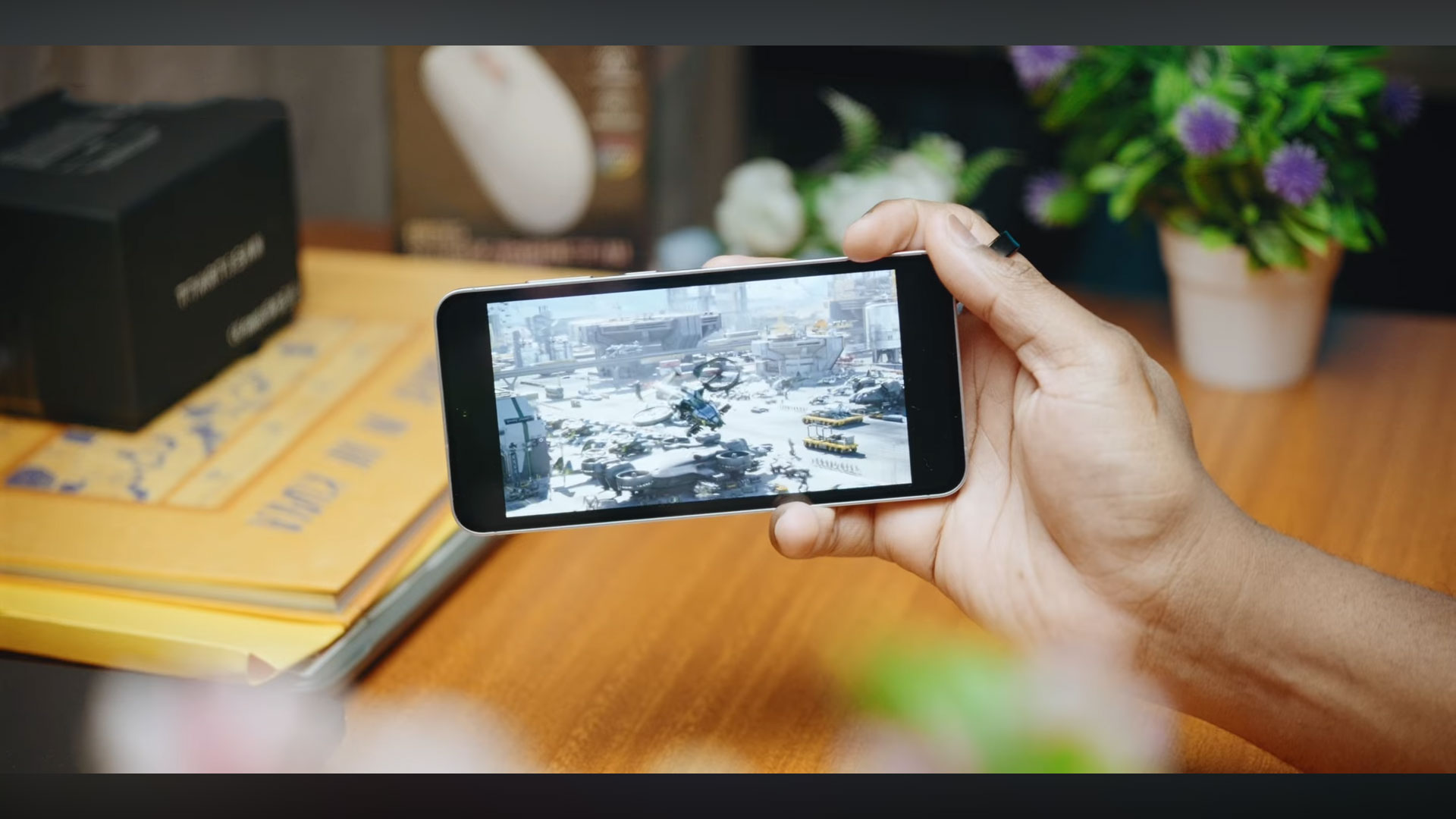 بررسی بلندمدت صفحه نمایش گوشی S24 FE سامسونگ