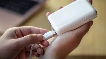 علت شارژ نشدن پاوربانک؛ دلایل فنی و راهکارهای حل مشکل